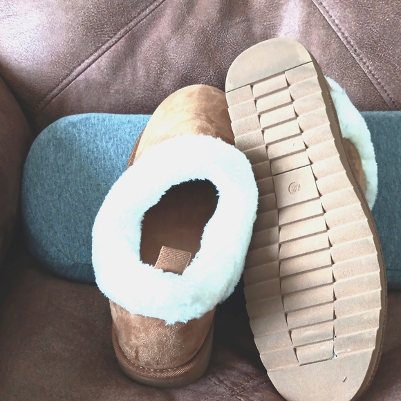 Jessica Cline Faux Suede And Fur Lined Shoes 10W Never Worn - Picture 2 of 4